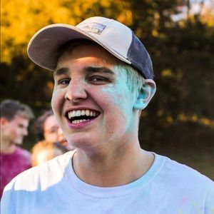 Meet your Posher, Micah